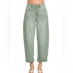 BARREL-LEG CROPPED COLOR DENIM PANTS  OLIVE